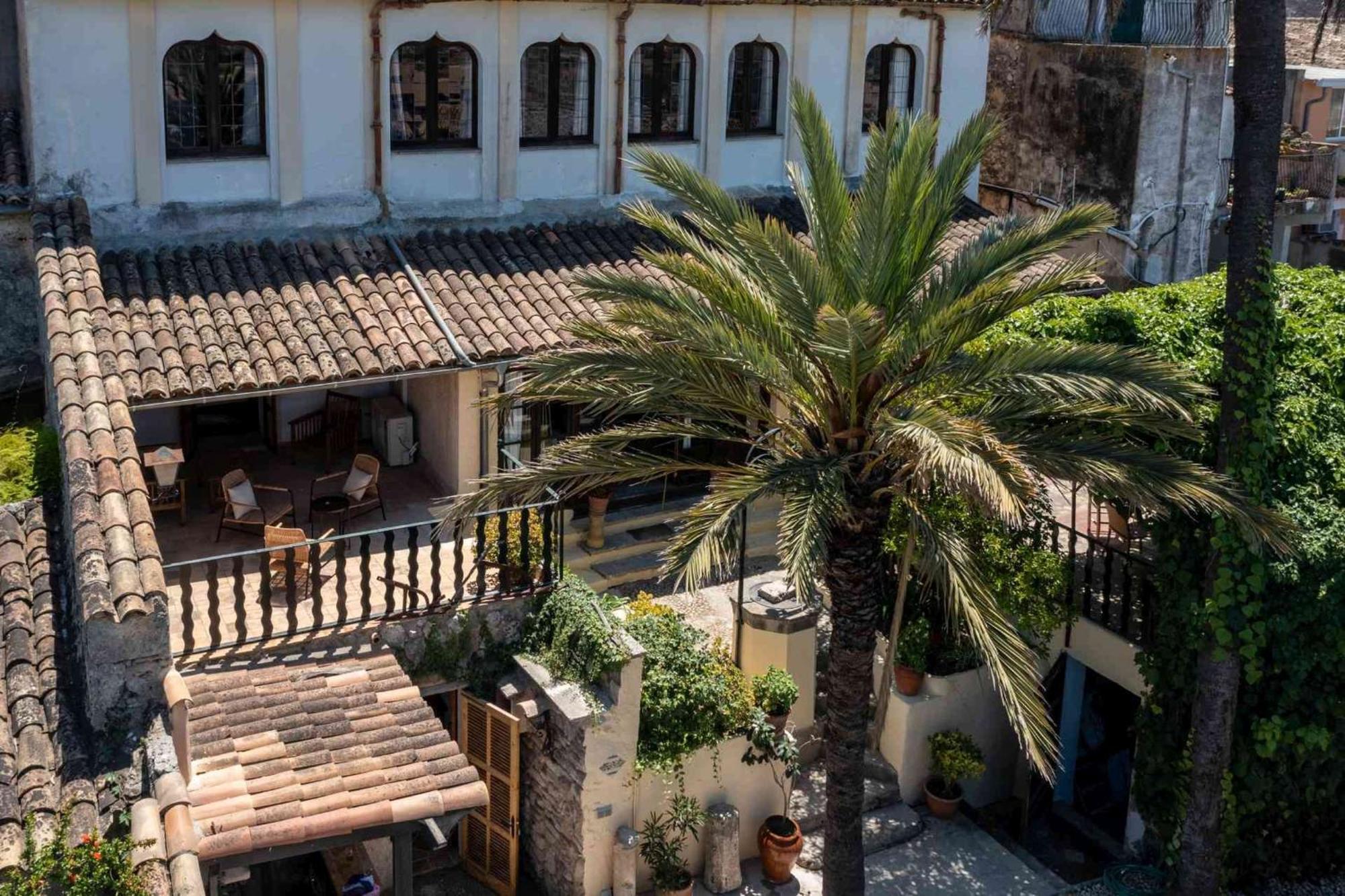 Leon De Sineu Villa Exterior photo